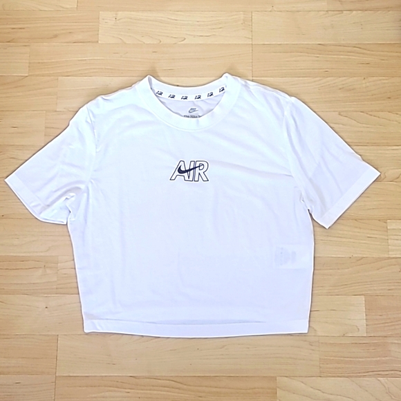 NWOT Nike Air White Women's Slim Fit Cropped Top Size M - Picture 2 of 5